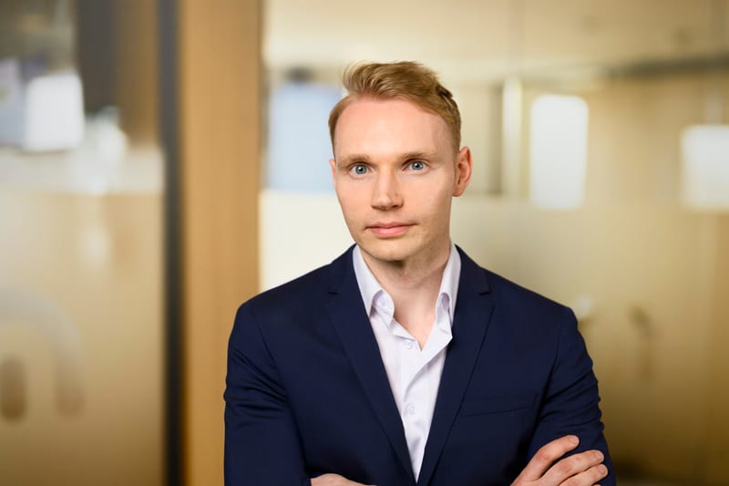 Portrait of Rainier van Dam, founder and principal consultant of Next Horizons